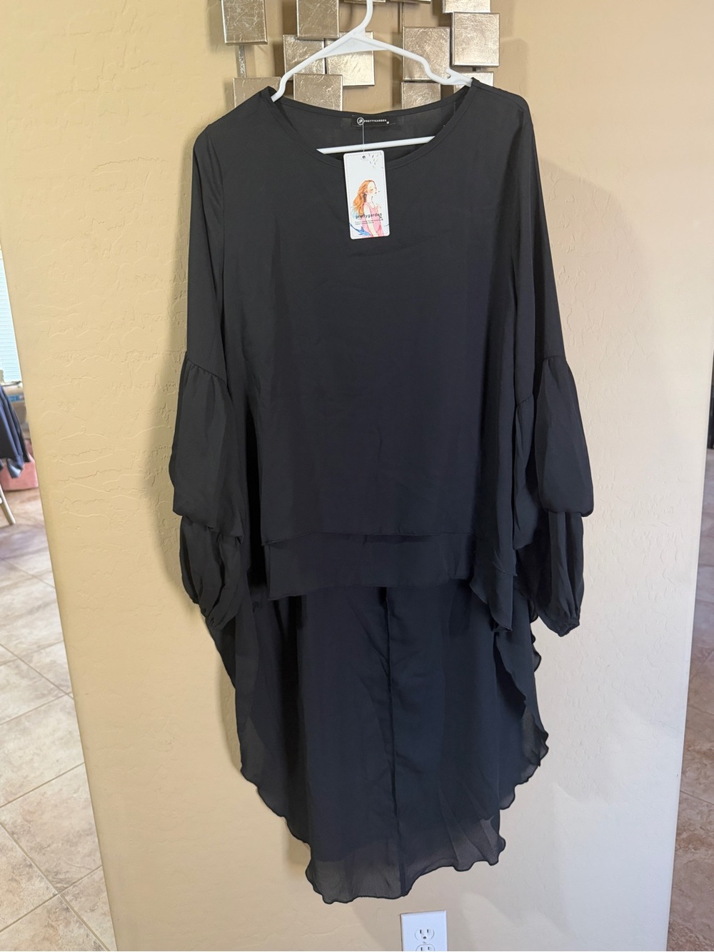 Women's Black Layered Tunic Top with Balloon Sleeves